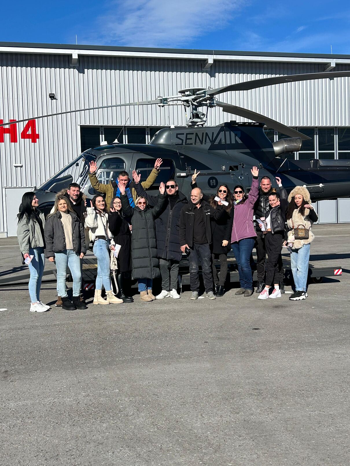 @Fotocredit Upside Down Town Hotel Neue Post. THE GANG Gruppenbild 