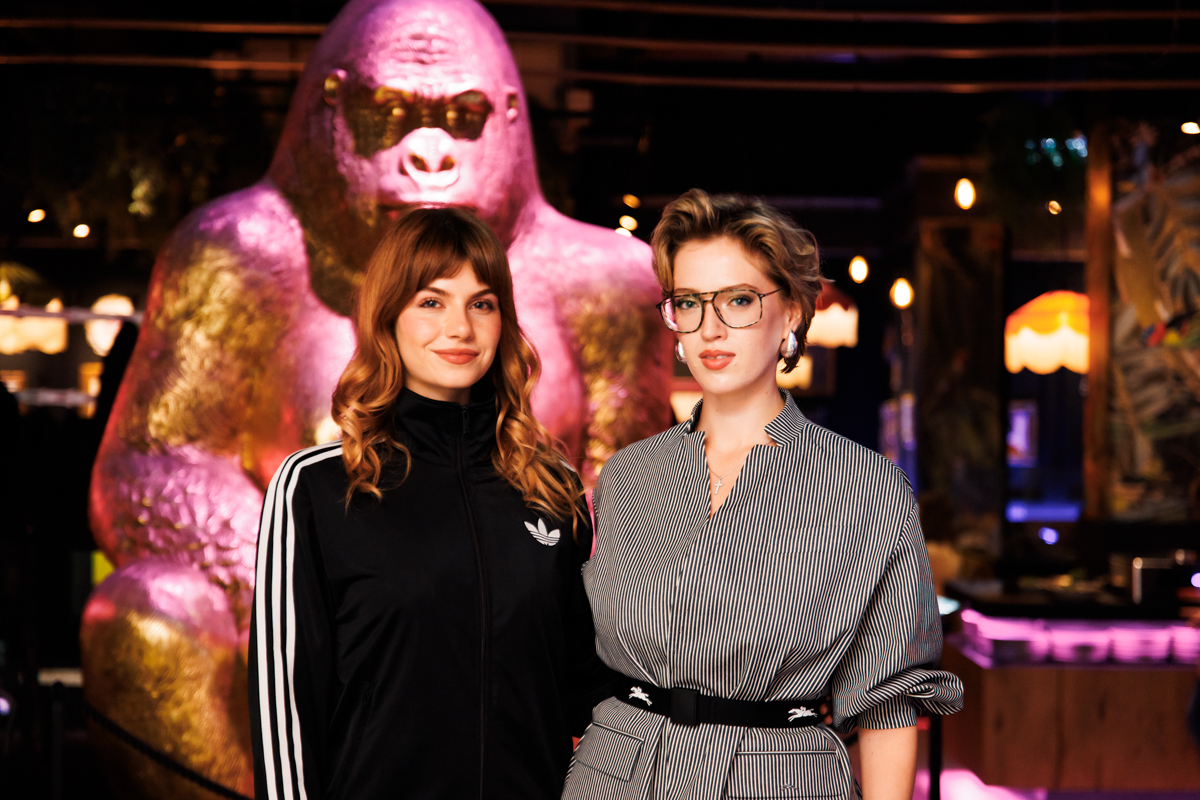 vlnr. GNTM-Teilnehmerin Katharina Van der Sandt und GNTM-Gewinnerin Lou-Anne Gleissenebner (c) Alina Diesner_1