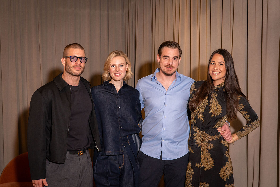 Upside Down Town Hotel – Neue Post__vlnr. Max Ortner, Victoria Karner, Darijo Vujicic, Nadia Bruckner_©momayer2700