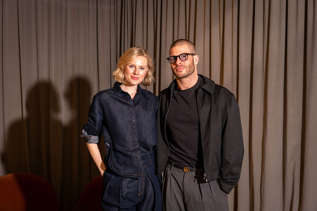 Upside Down Town Hotel – Neue Post__vlnr. Victoria Karner, Max Ortner_©momayer2725