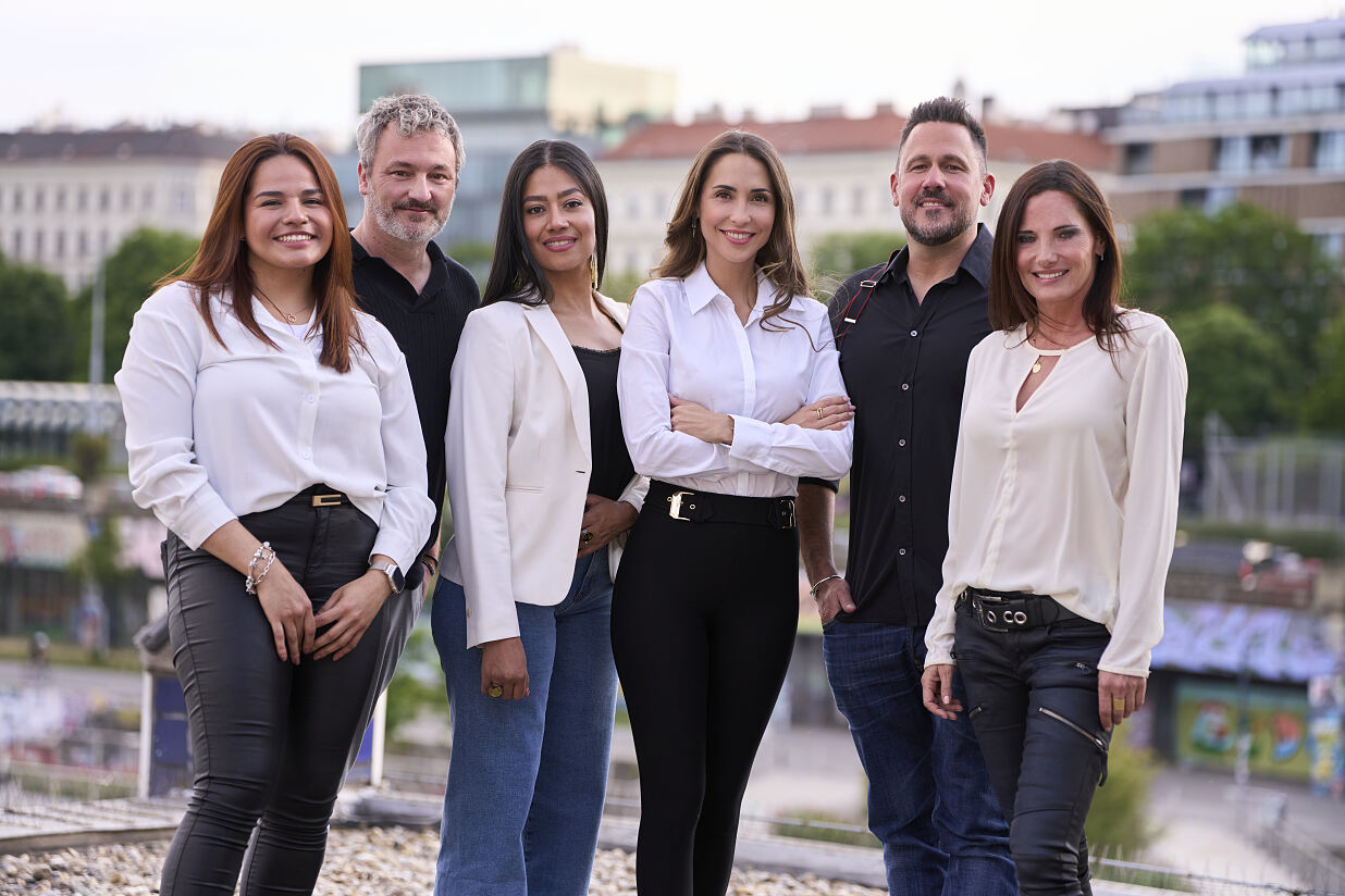VieSFF_vlnr. Andrea Abaunza (Head of Finance), Igor Ibeas (Director of programs & industry), Isabel Vargas (Production & Film programmer), Mery Cabezuelo (Founder & Director), Philipp Pracser (Head of gastronomy), Daniela Matschnig (Local support)