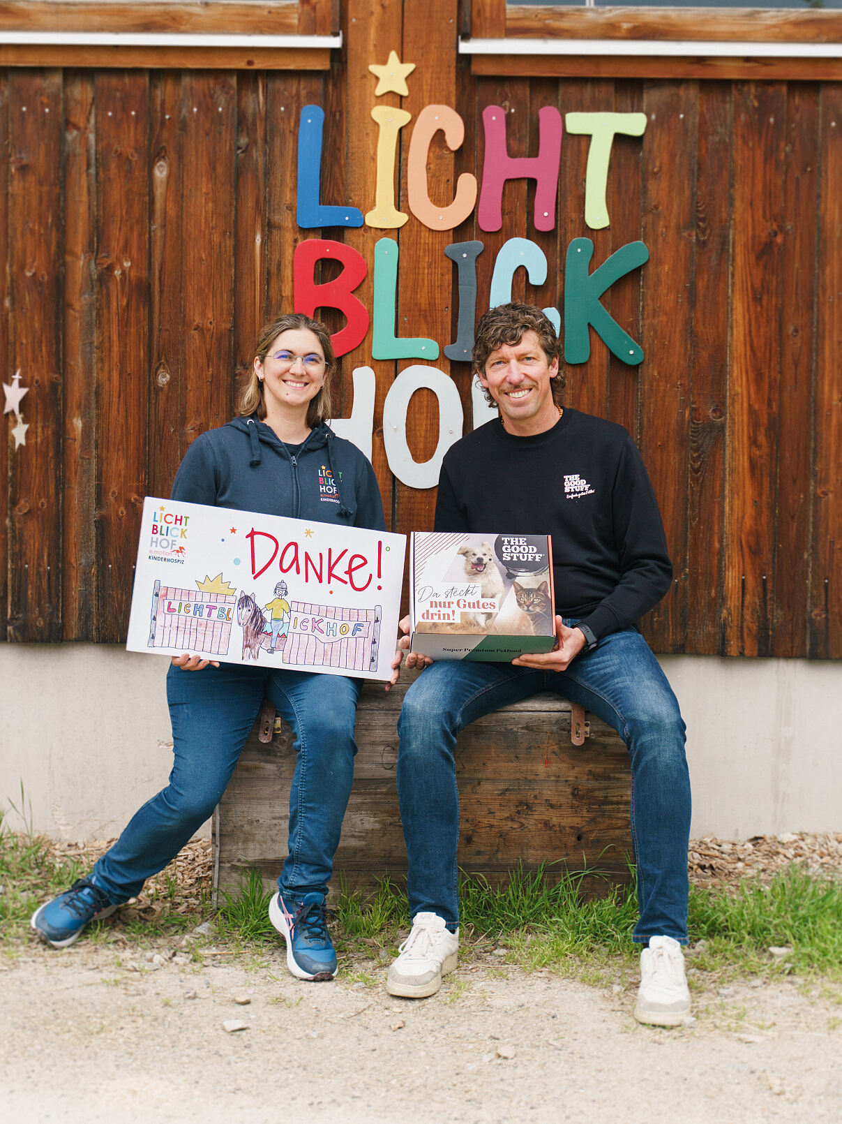 THE GOODSTUFF spendet einen Jahresvorrat Katzenfutter an den Lichtblickhof (c) Leon Moik_3