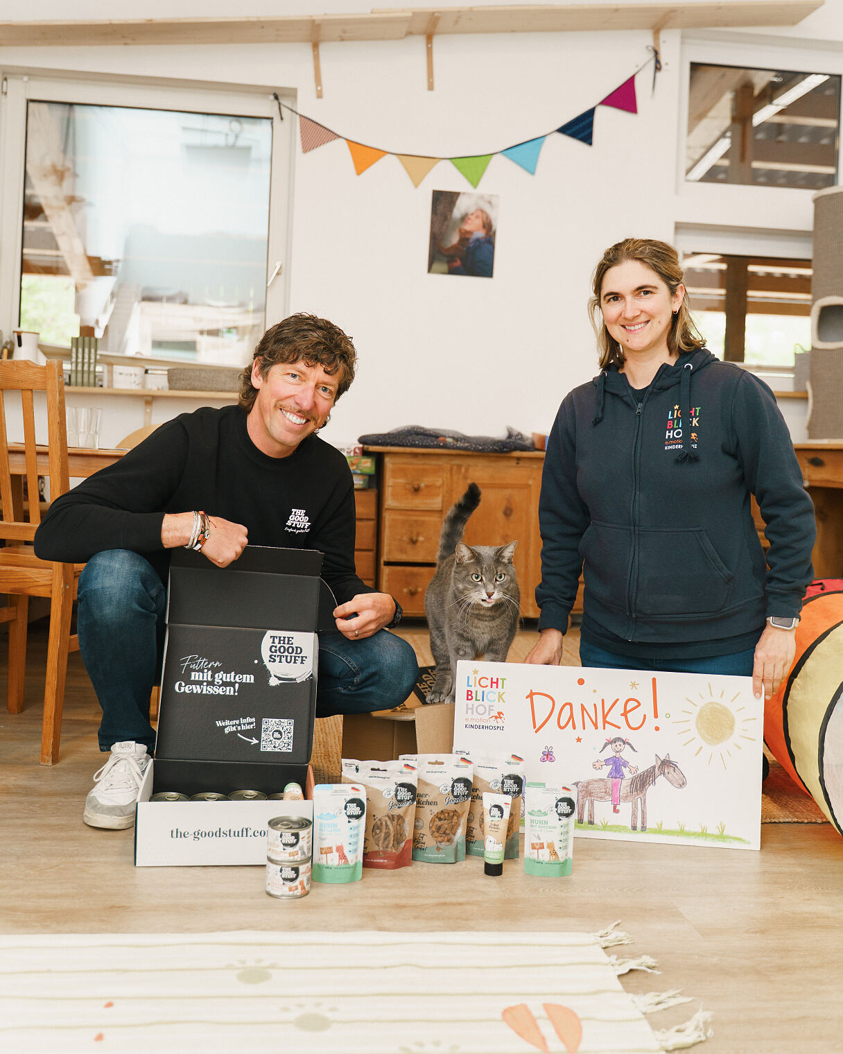 THE GOODSTUFF spendet einen Jahresvorrat Katzenfutter an den Lichtblickhof (c) Leon Moik_6