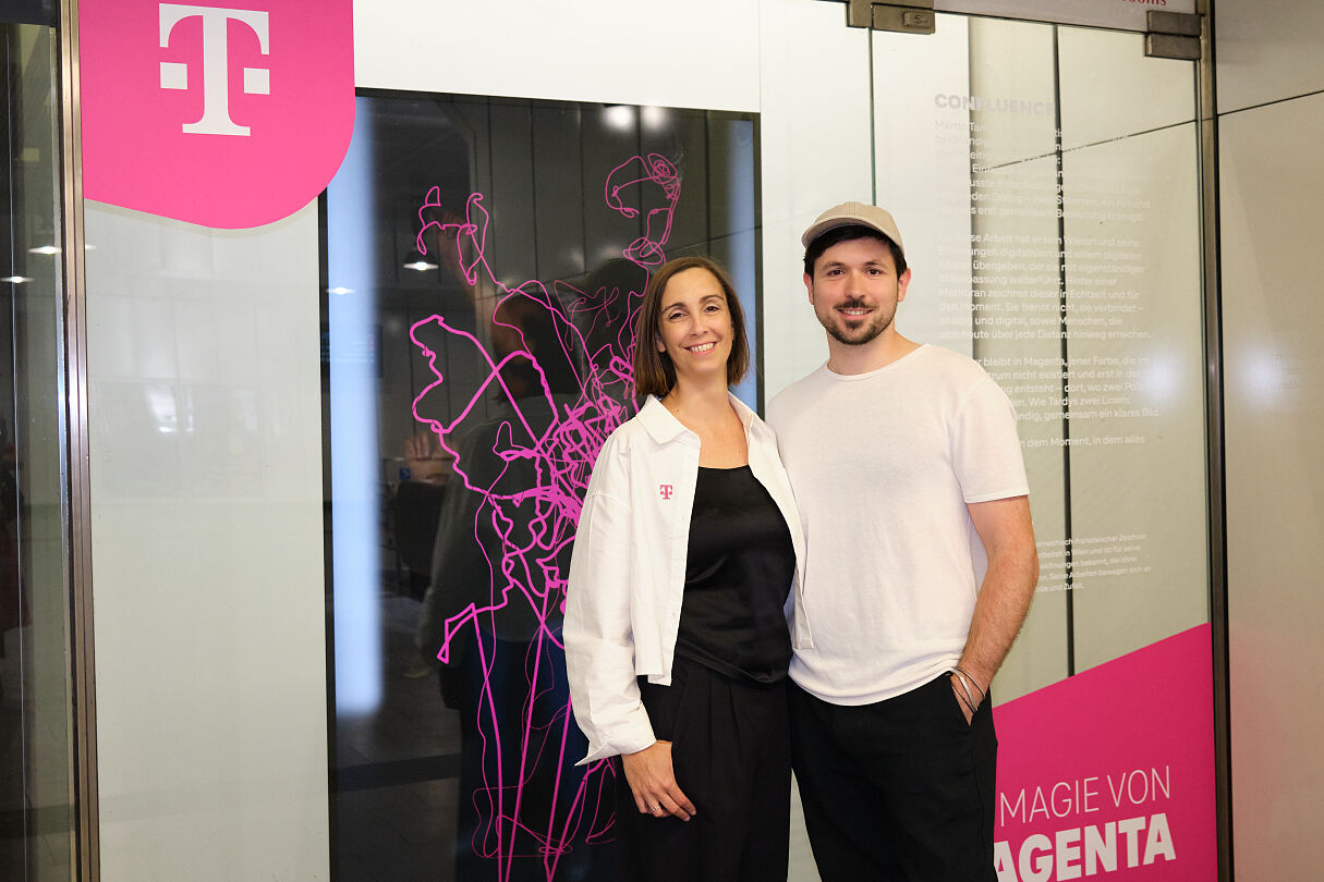 Magenta Art Spaces_Martin Tardy mit Barbara Klinser-Kammerzelt; Magenta Vice President Brand & Marketing Communication_Confluence_U-Bahn Station Altes Landgut (c) Thomas Unterberger, wardanetwork.at
