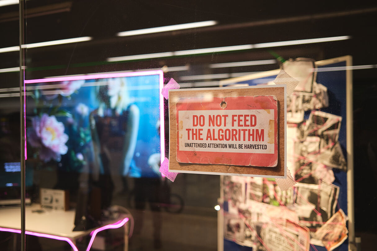 Magenta Art Spaces_Stephanie Meisl_Cyber Utopia_U-Bahn Station Karlsplatz_Opernpassage links (c) Thomas Unterberger, wardanetwork.at_22