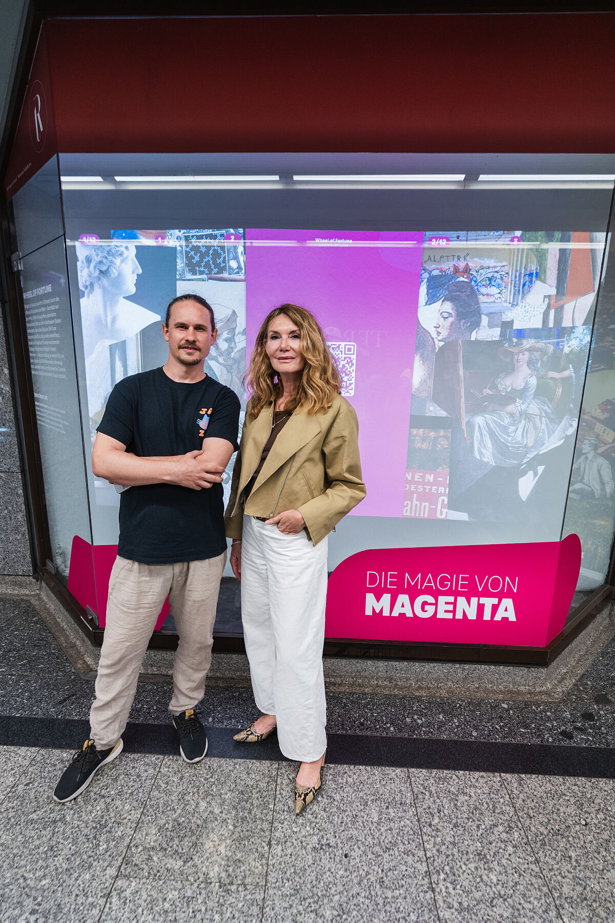 Magenta Art Spaces_Sebastian Schager_Wheel of Fortune_Künstler Sebastian Schager mit Nicole Adler; For Women Only Network (c) Michael Stanzer, wardanetwork.at_1