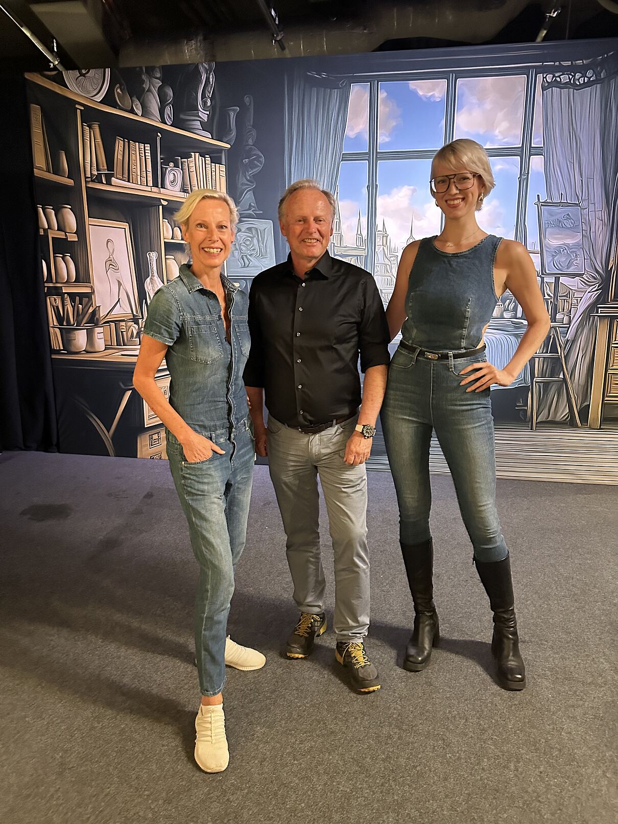 Impressionisten – Die immersive Ausstellung_vlnr. Martina Gleissenebner-Teskey, Christoph Rahofer, Lou-Anne Gleissenebner_(c) SISTER ACT Communications
