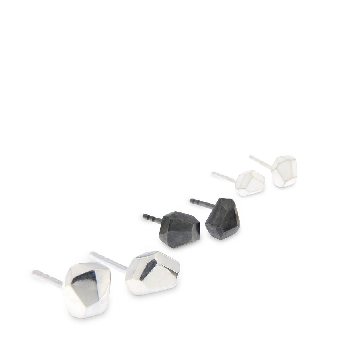 Katie g. Jewellery - Cutting Edge Earstuds - sterling silber poliert - oxidiert - matt weiß - 90€ bis 130€ for das Paar je nach Größe