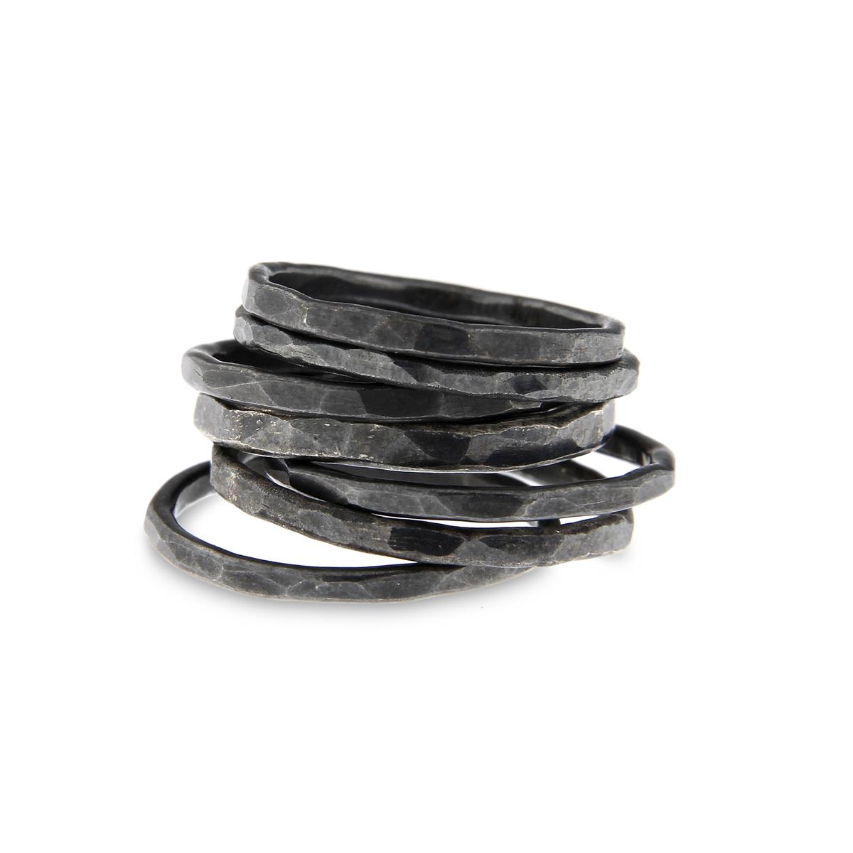 Katie g. Jewellery_Knuckle Rings in oxidiertem sterling Silber