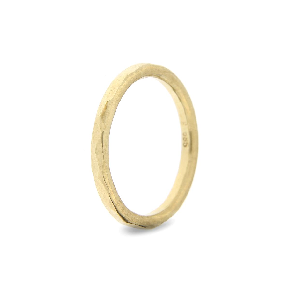 Katie g. Jewellery - Hammered Ring 2,0mm - Champ Gold_2