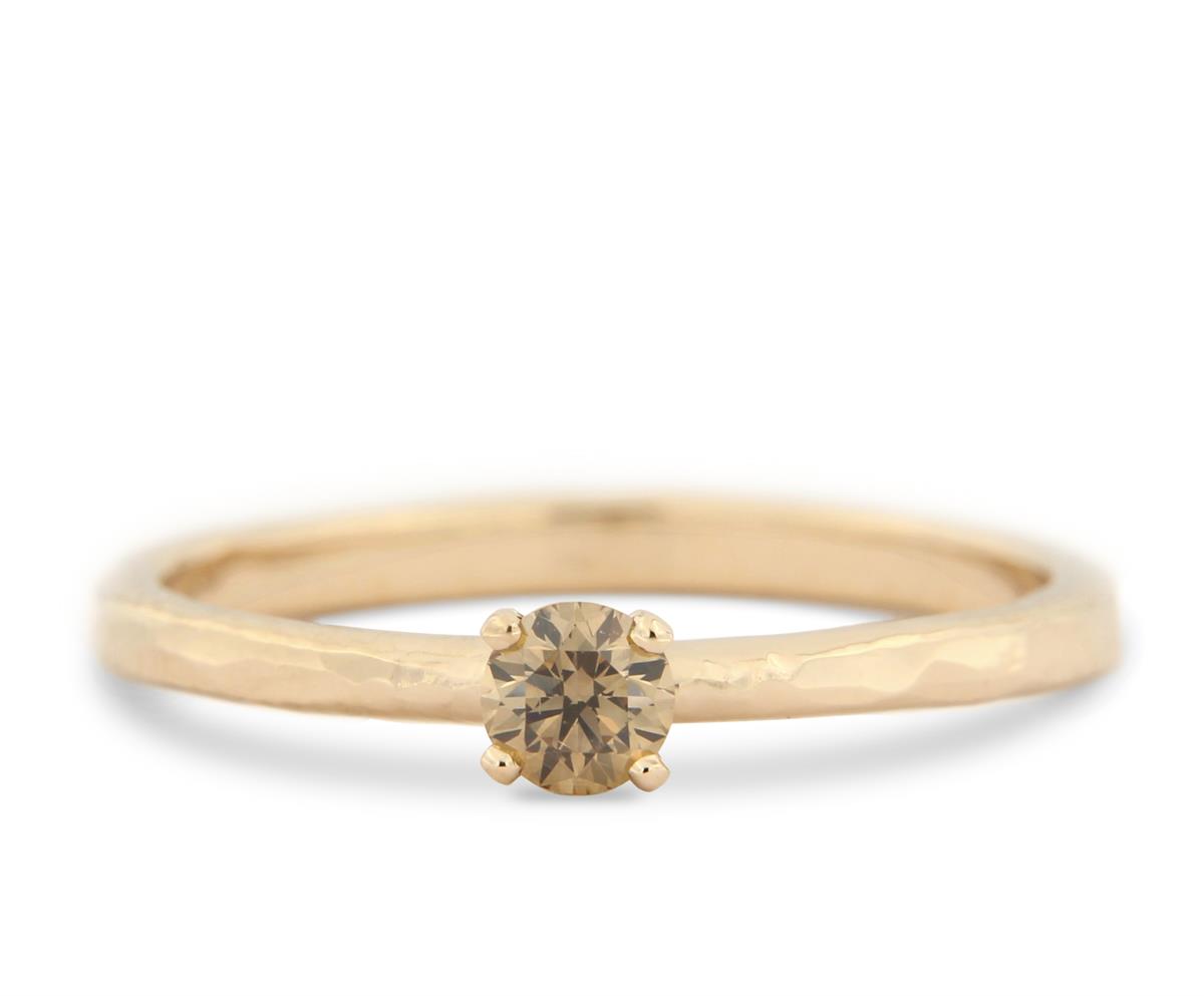 Katie g. Jewellery - Hammered Solitaire Ring 14kt. Rosé Gold mit chocolate brown diamond_ab EUR 1450