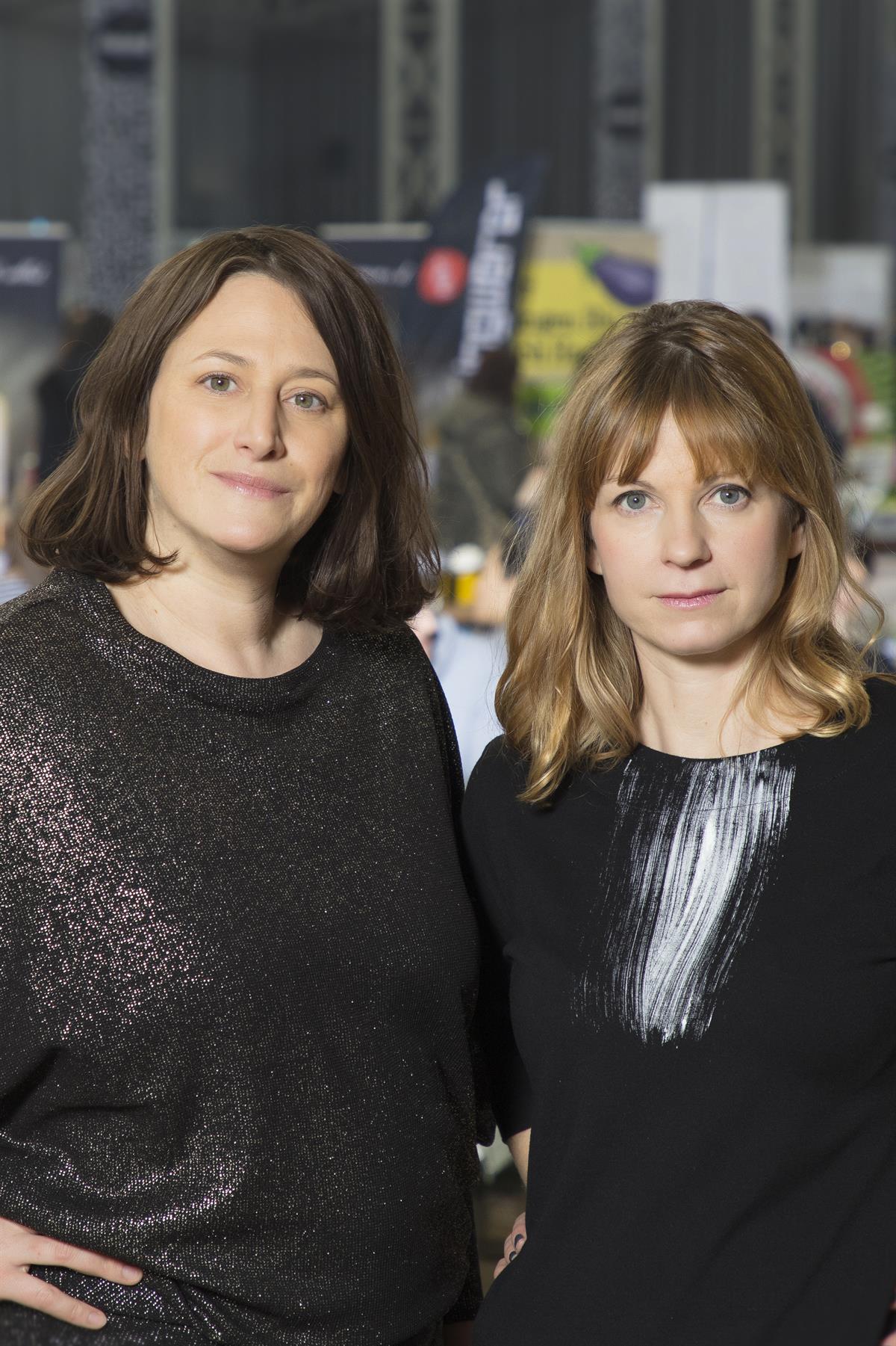 vlnr. Designmarkt Edelstoff - Gründerinnen-Duo Sabine Hofstätter und Simone Aichholzer_3