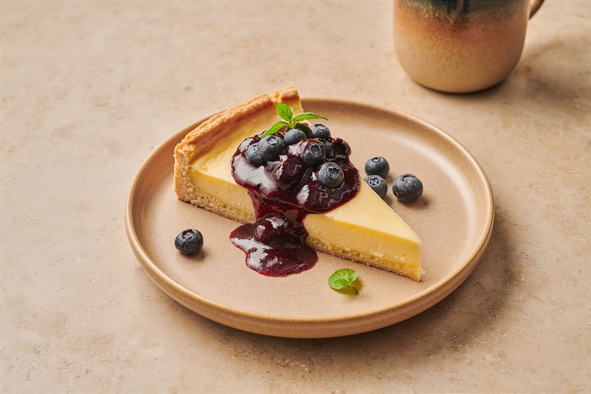 foodspring_Whey Protein_Blueberry Cheesecake_EUR 29,99_00010