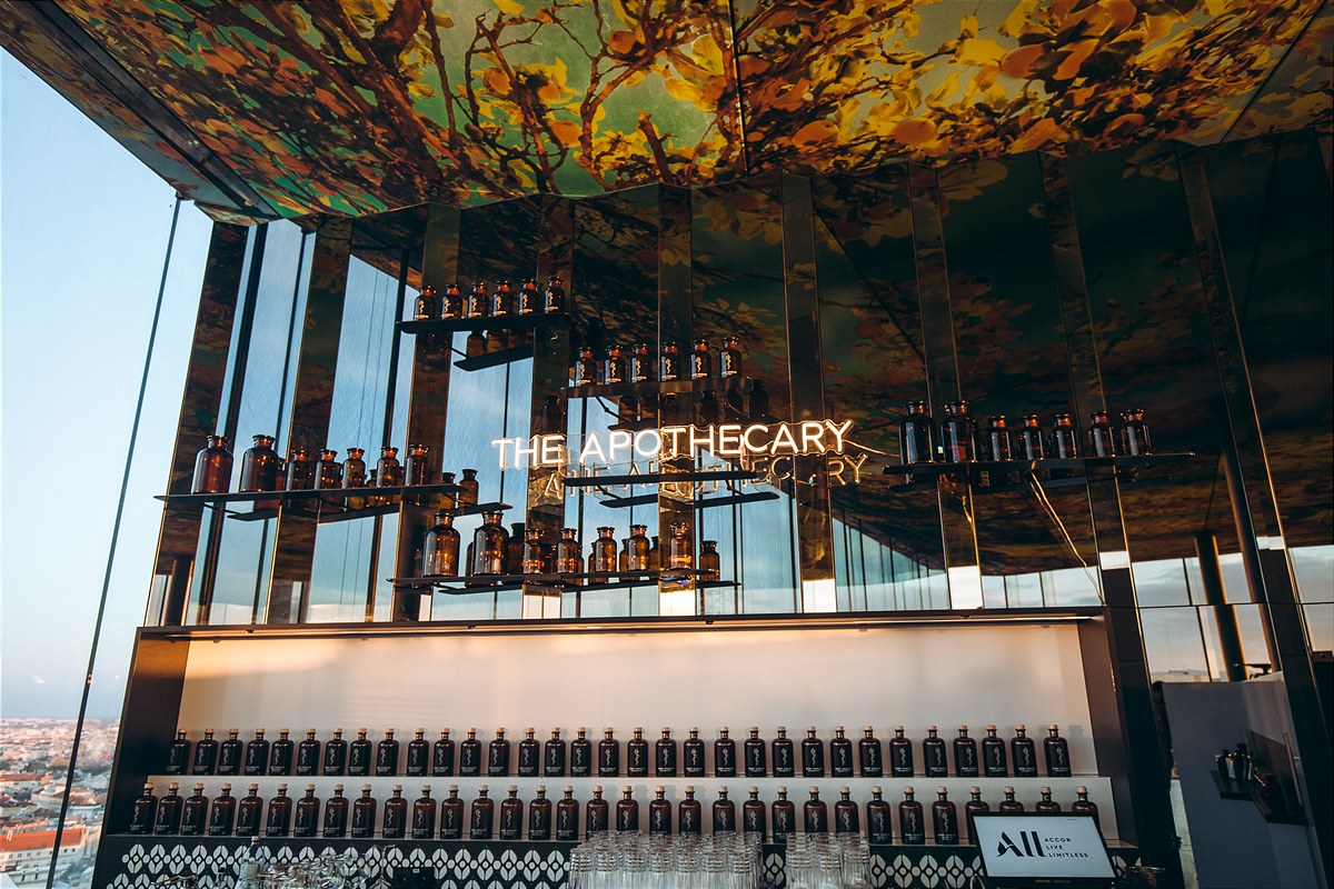 The Apothecary Bar_powered by Saint Charles_presented by Das LOFT - Launch-Event 10.11.2022 © Mila Zytka_2