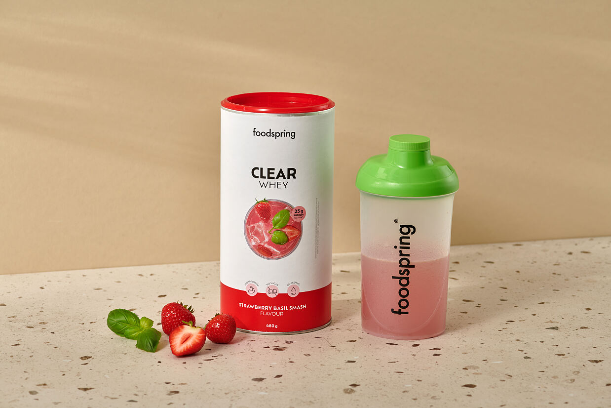 foodspring_Clear Whey_Strawberry Basil Smash_EUR 32,99_02