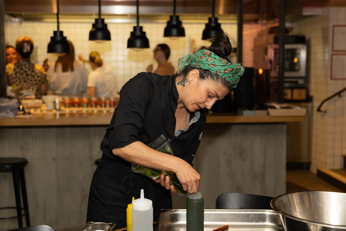 Too Good To Go – Zero Waste Workshop mit Parvin Razavi im Restaurant undflora, 03.06.2024 (c) Iris Amalia Photography_49