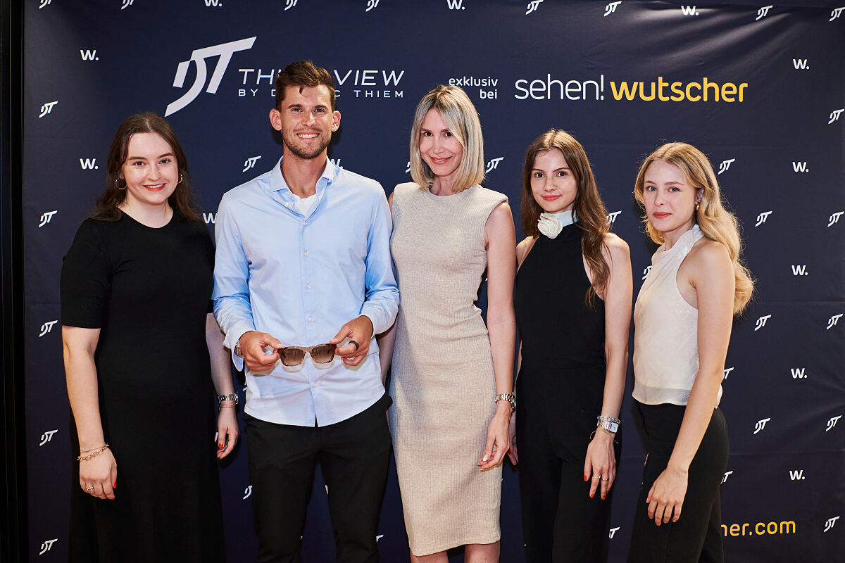 sehen!wutscher_THIEM VIEW_vlnr. Laura Schramböck, Dominic Thiem, Nina Haider, Nora Wunderwald, Alina Deutschmann_(c) Kerstin Hammerschmid