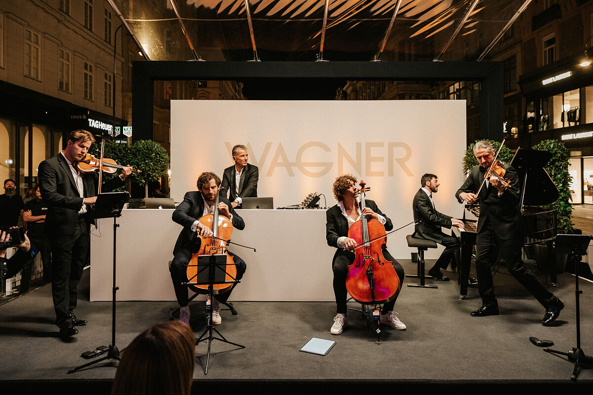 WAGNER Boutique Opening, 19.9.24, Die SYMPHONIACS (c)Philipp Lipiarski