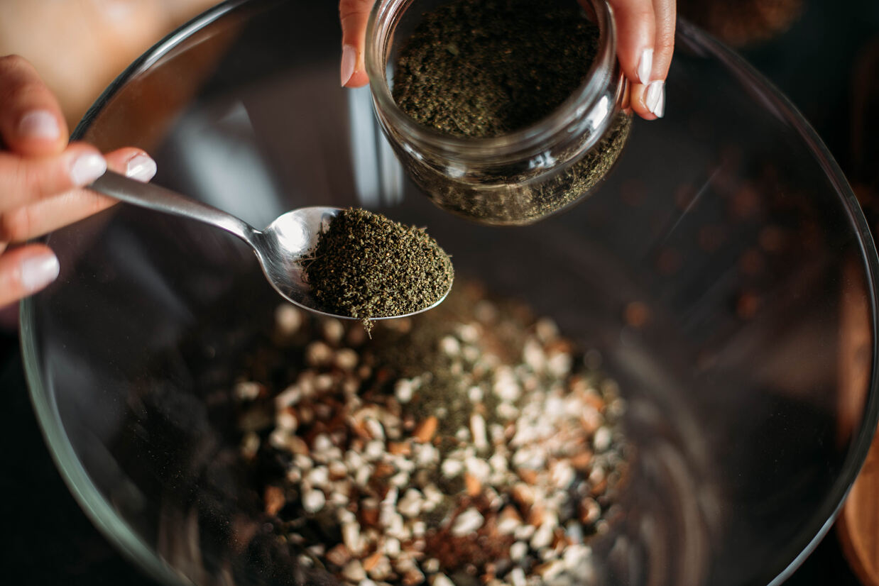 Naturakademie_Brennessel-Granola_(c) Vicky Posch_5