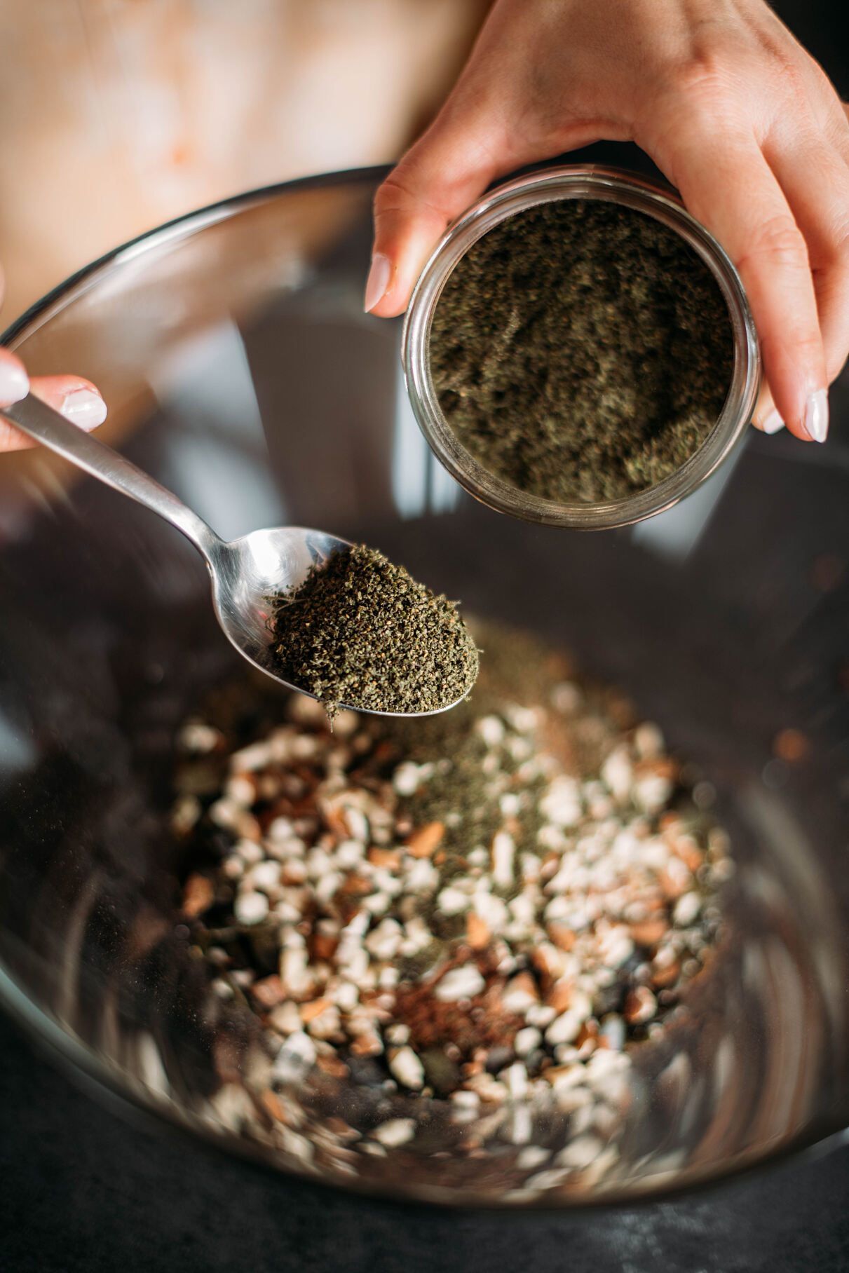 Naturakademie_Brennessel-Granola_(c) Vicky Posch_6