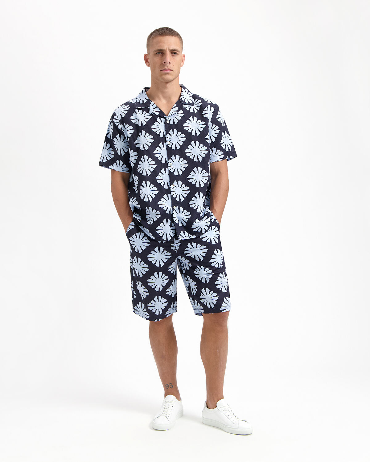 THE BUDIMS_Kuyichi_110EUR