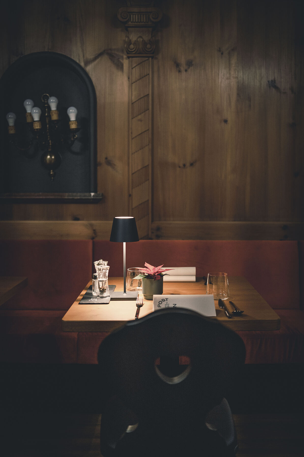 Upside Down Town Hotel – Neue Post_Restaurant (c) Moritz Mayer_3