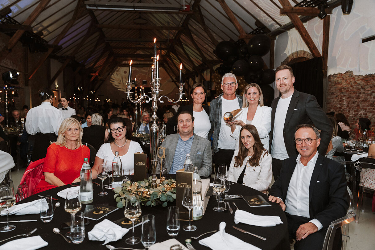 Alexandra-Wutscher Hold bei der Steirerin Gala 2025 mit Freunden und Familie (c) Prontolux_1
