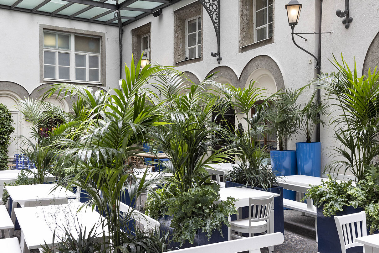 St. Peter Stiftskulinarium_Outdoor Lounge (c) Andreas Kolarik_12