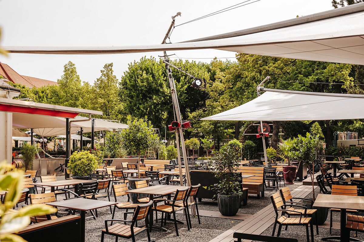 FREIHERZ_Gastgarten (c) Philipp Lipiarski_2