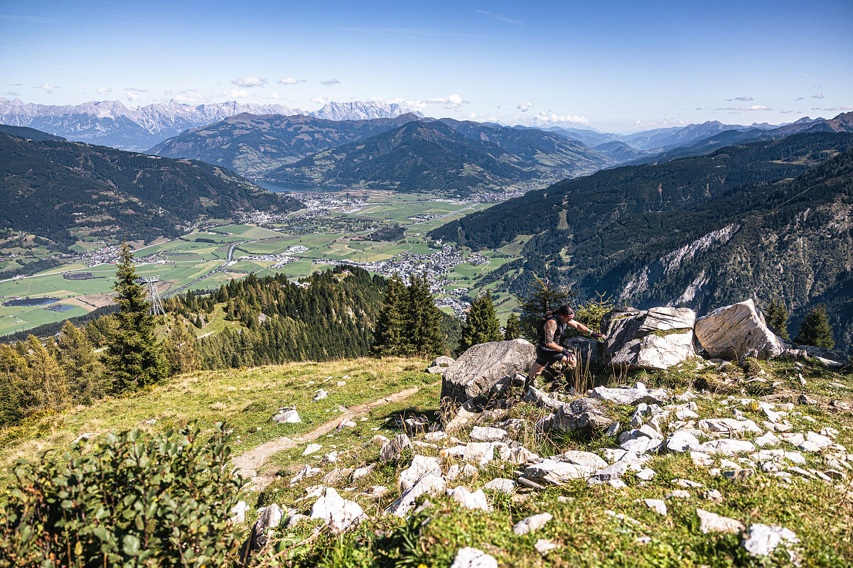 Upside Down Town Hotel - Neue Post - Spartan-Race (c) (c) Zell am See-Kaprun Tourismus_JOE