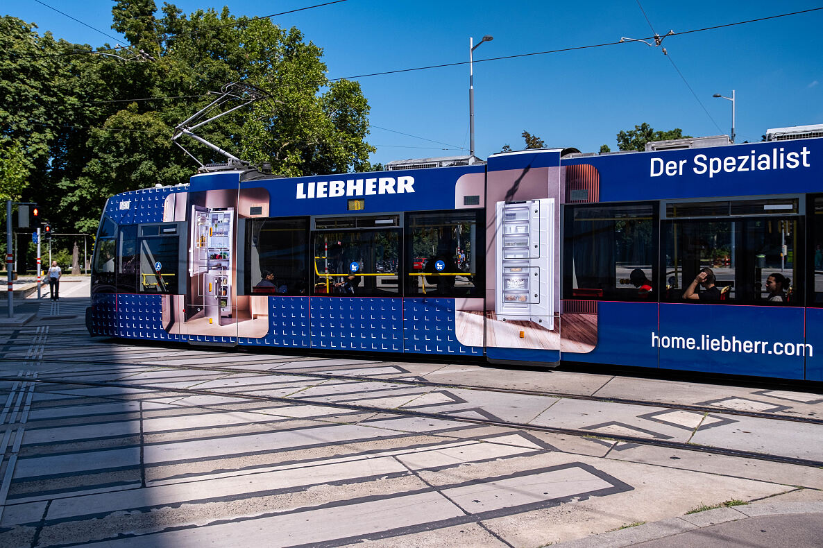Liebherr-Hausgeräte_Straßenbahnlinie D (c) Philipp Loppauer_4