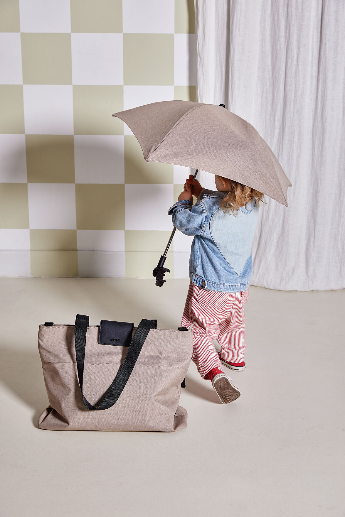 Joolz_Studio Mucha_Changing bag_Parasol_Sandy taupe_EUR_119,95