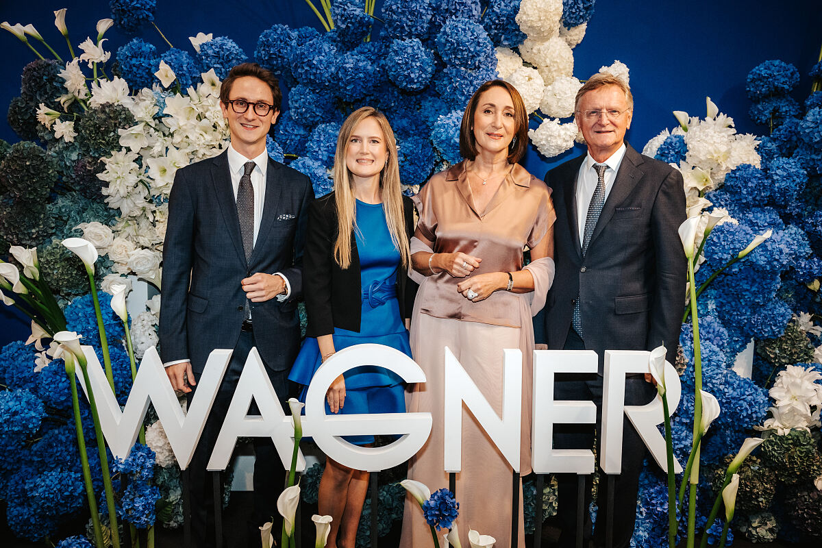 WAGNER lud zur Eröffnung des neu gestalteten WAGNER Stammhauses_Felix, Antonia, Katharina und Hermann Gmeiner-Wagner (c) Philipp Lipiarski_1