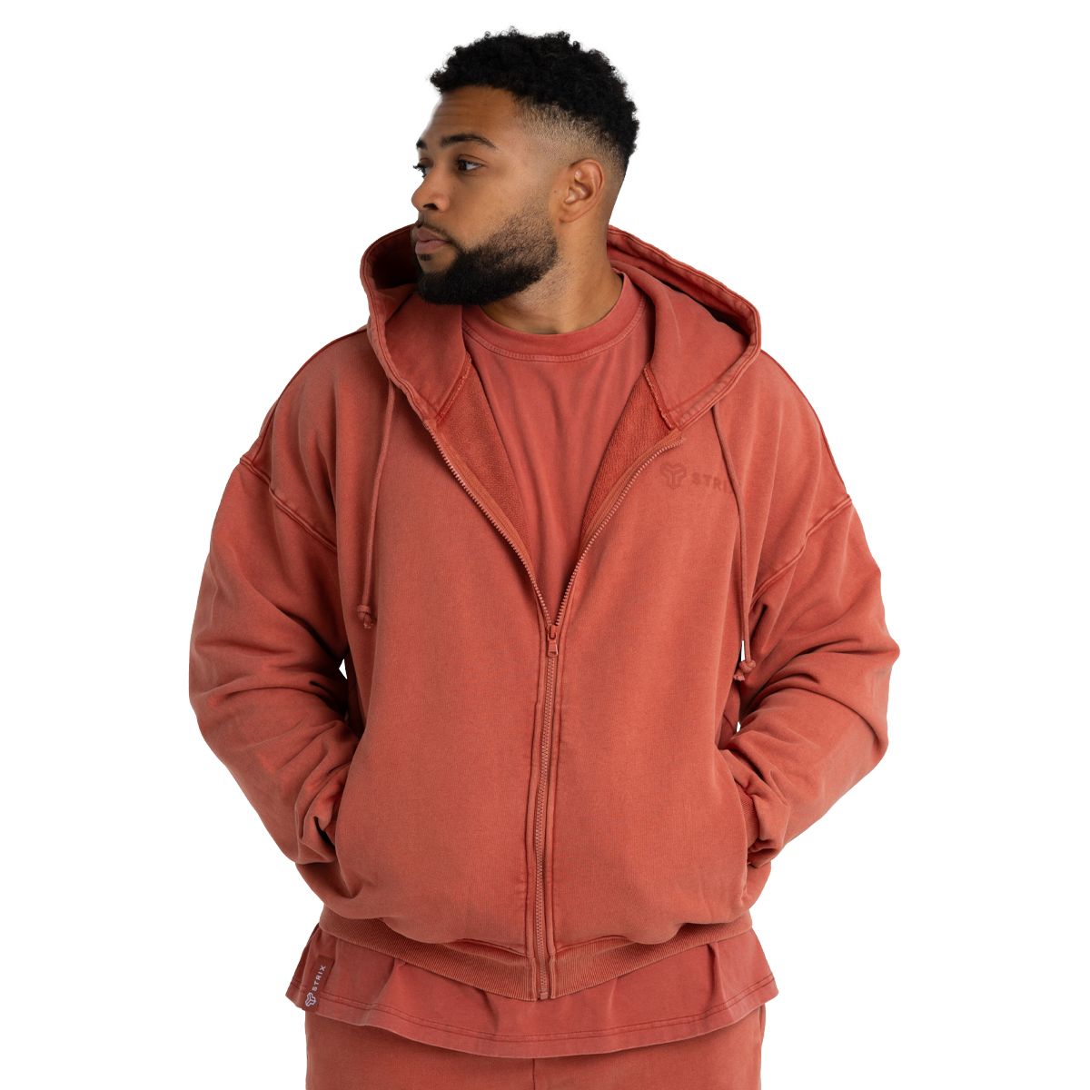 GymBeam_zip_hoodie_washed_terra_strix_EUR_28,95_ (c) GymBeam_15