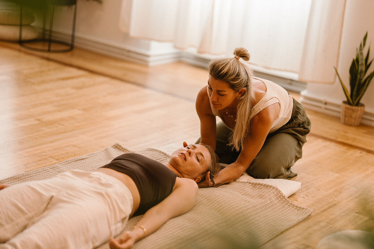 Move Mind Food by Dominique_FBR Breathwork_Einzelsession und Workshops (c) vandiangga_11