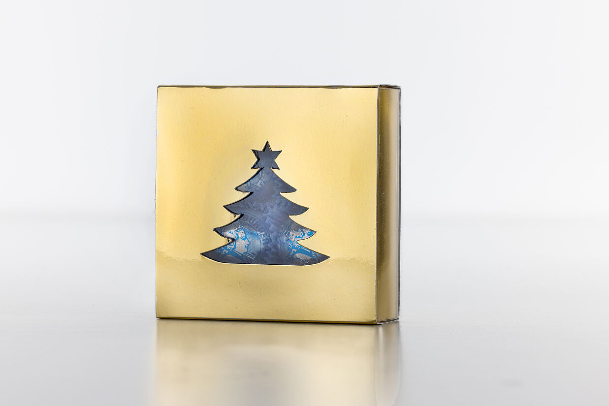 Holzermayr_Weihnachtsedition_Presentbox_mit_Motiv_Tanne_Gold_(4 Stück)_©Nikolaus Faistauer