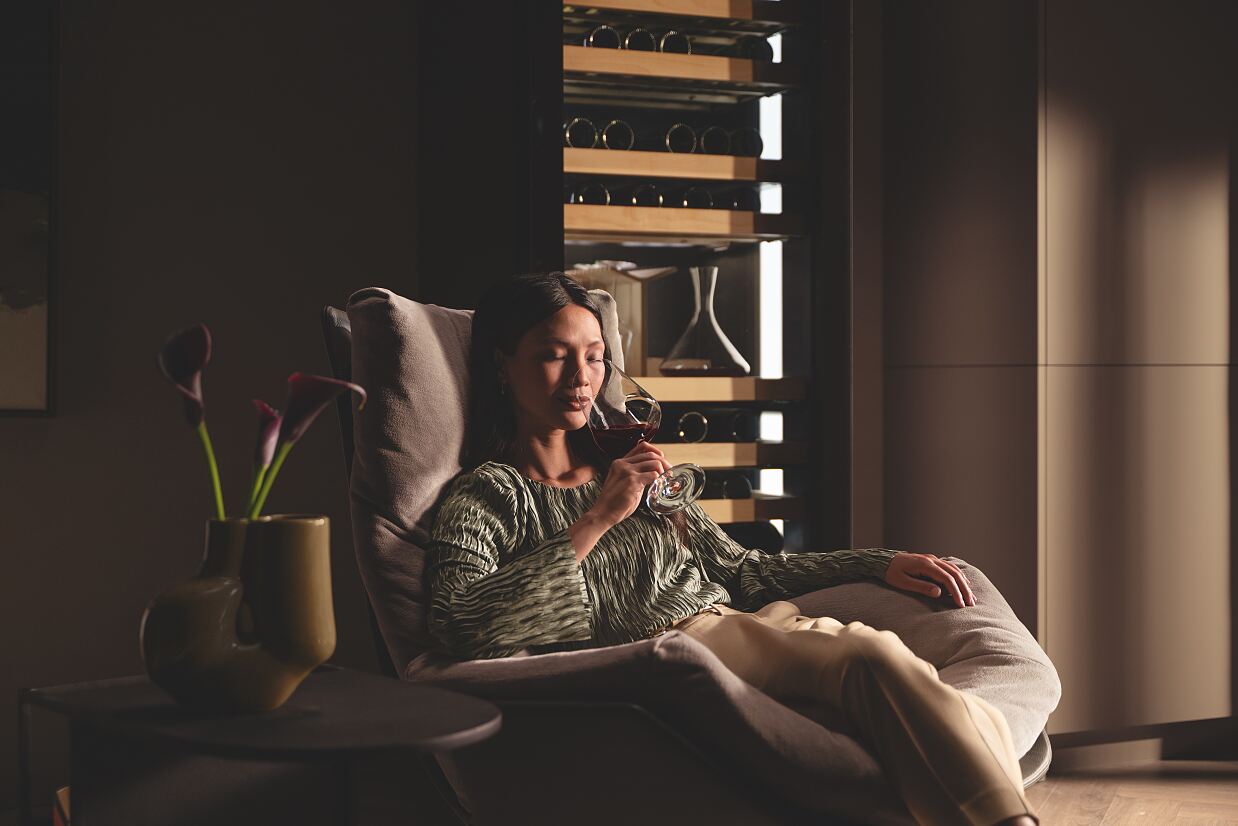 Liebherr-Hausgeräte_Weintemperierschrank_WPgbi7483 Vinidor Selection_Euro 4.949_Imagebild9