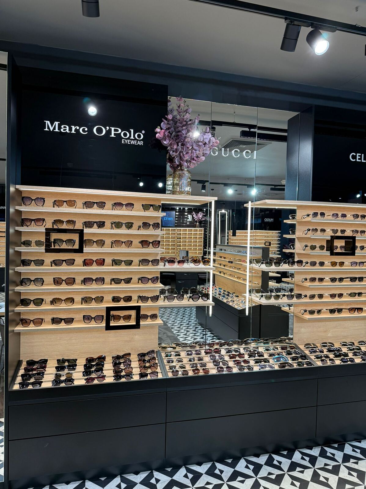 sehen!wutscher_Filiale City Arkaden Klagenfurt_1