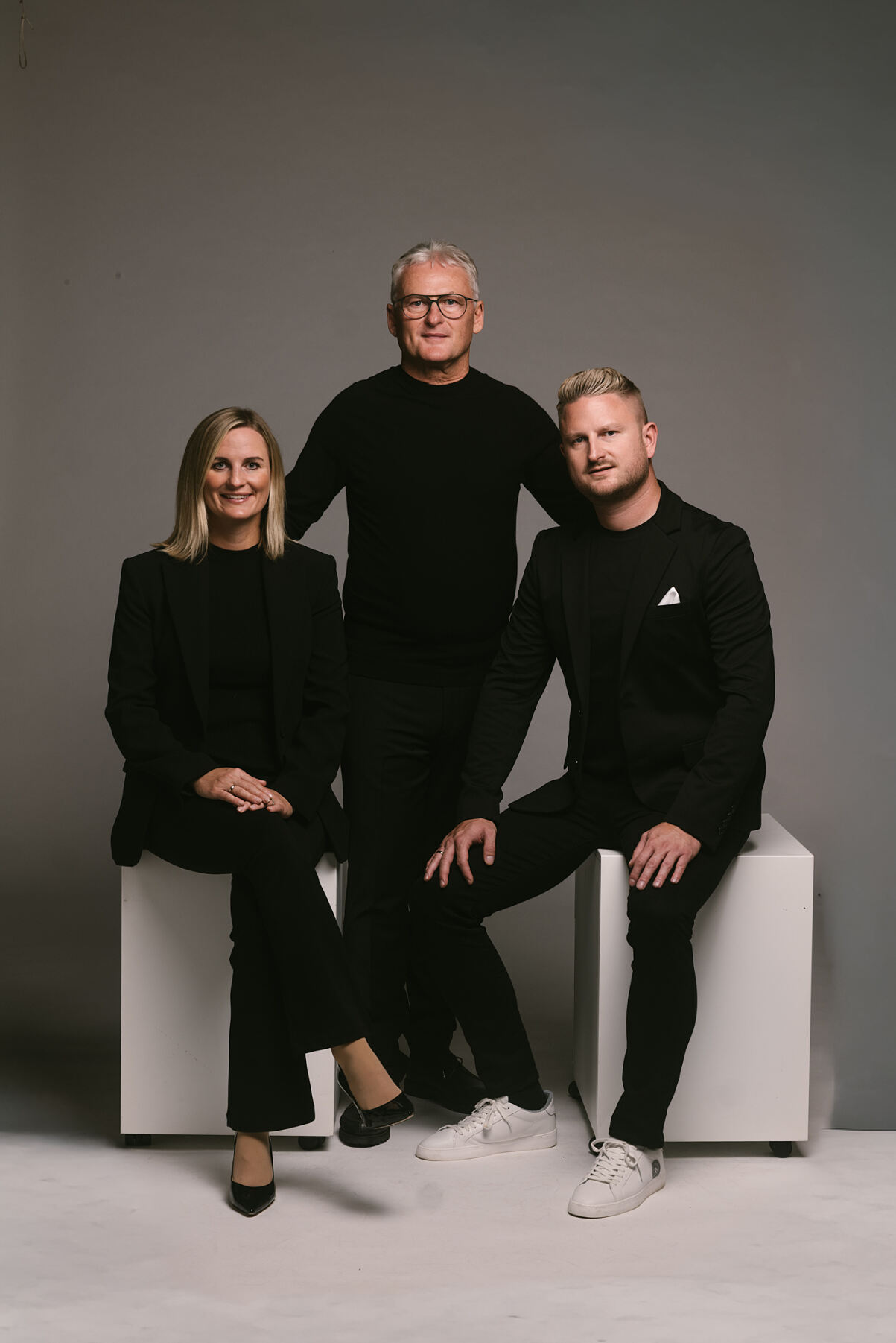 sehen!wutscher_Familie Wutscher_vlnr. Alexandra Wutscher-Hold, Fritz Wutscher, Fritz Wutscher jr. (c) Bobbys Agency