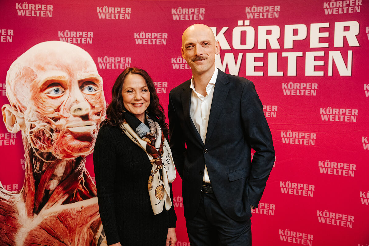 Kuratorin Dr. Angelina Whalley und Thomas Waldner (c)PhilippLipiarski-5805