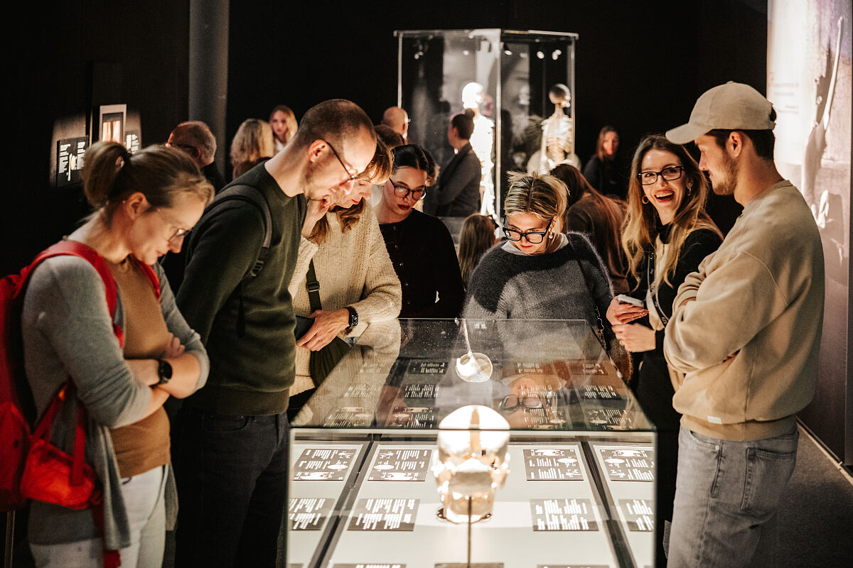 KOERPERWELTEN – Pre-Opening am 20.11. in Wien (c) PhilippLipiarski_4