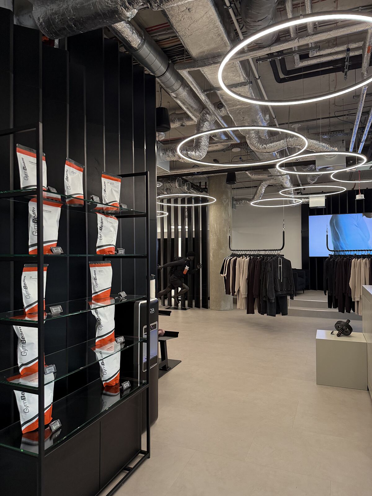 GymBeam Fitness Hub Wien_(c)GymBeam_3