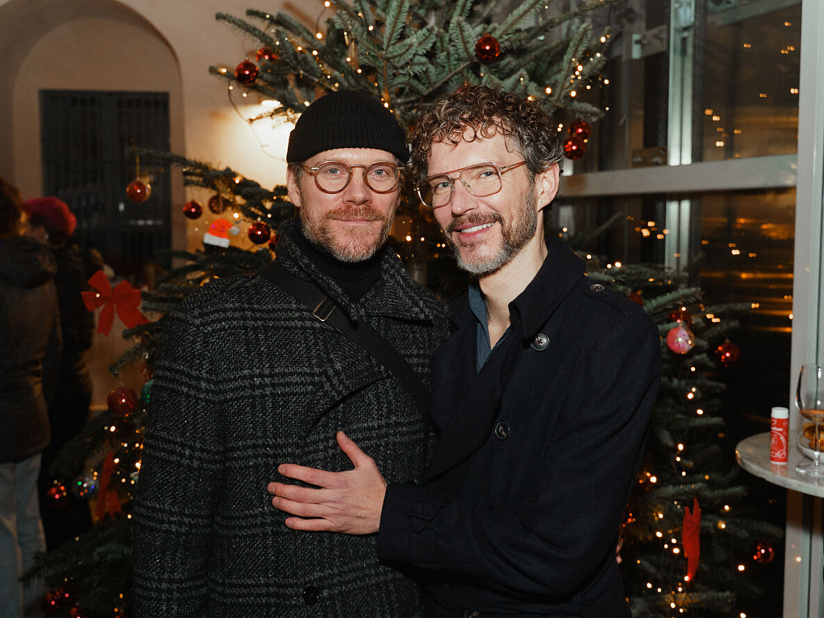 vlnr. Thomas Kirchgrabner mit Freund Oliver_VIP Charity for Dudlerei 18.12.2025 (c) Leon Moik, MOIK MEDIA
