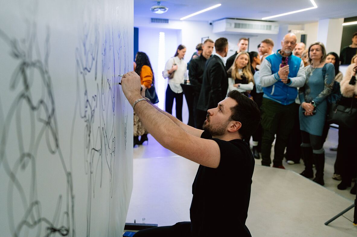 GymBeam Fitness Hub Opening_Live Art Show by Martin Tardy_(c) GymBeam_4